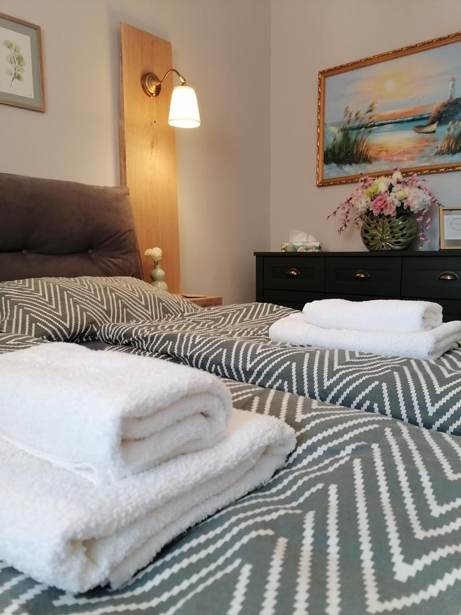 Shine Apartman เซนท์กอททาร์ด ภายนอก รูปภาพ